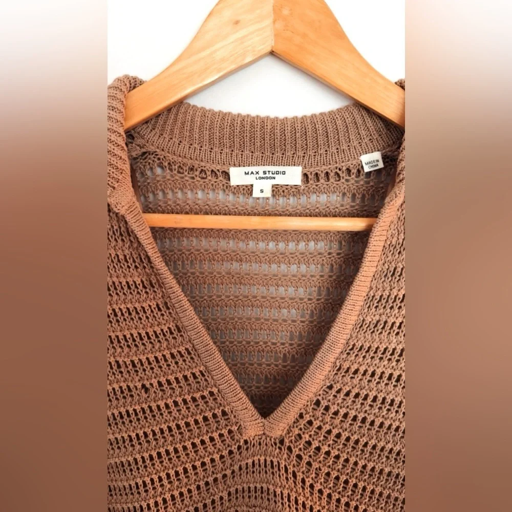 Max Studio V-Neck Sweater in Brown - Picture 3 of 4